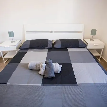 Sea- Room-e Ladispoli